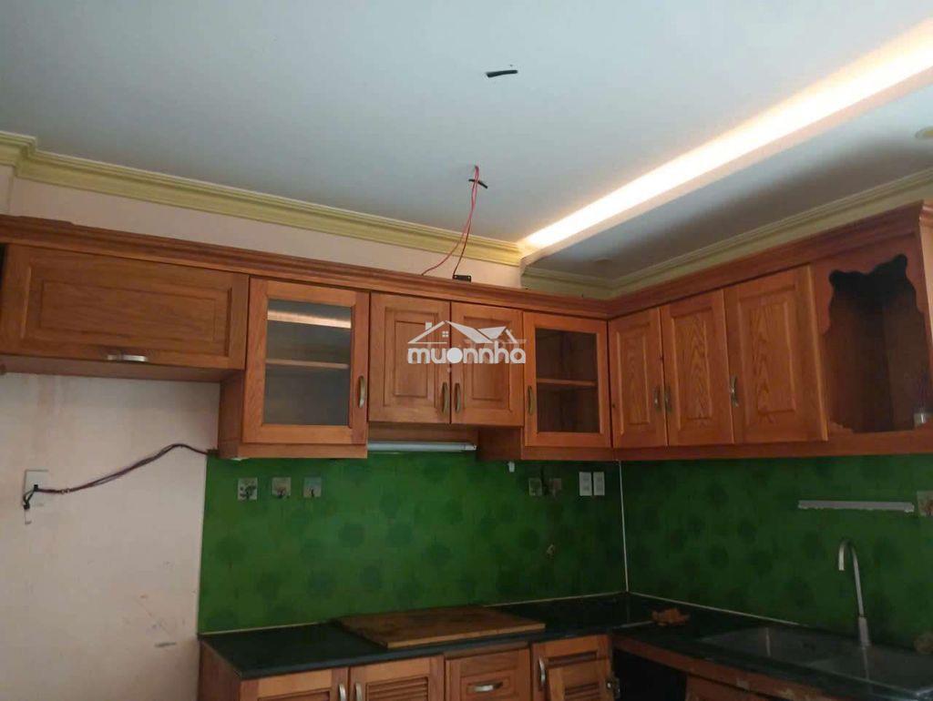 Chủ sơn lại giao nhà - 4