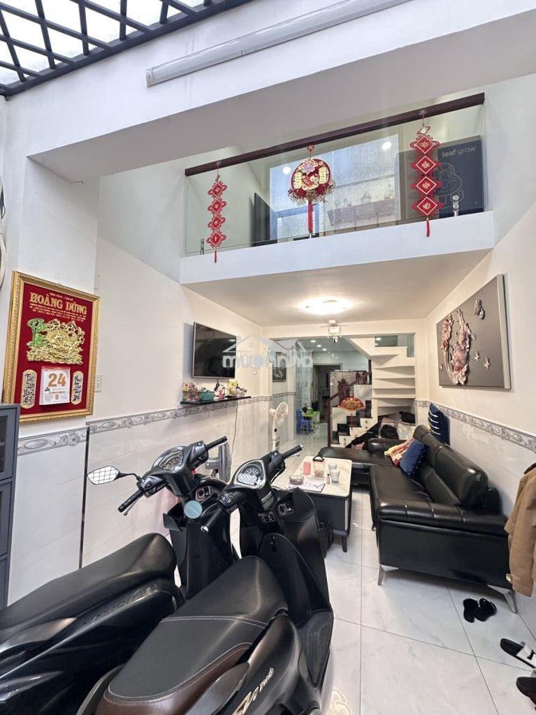 Nhà 5 tầng ,q3 ,36m2 ,7tỷ5