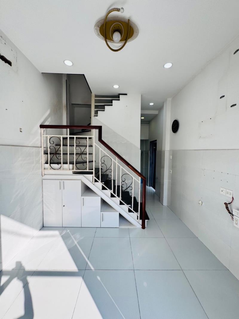 Chỉ 2.6tỷ - bán nhà hxh - 2tầng - 2 phòng ngủ - mới ở ngay - Ảnh 2