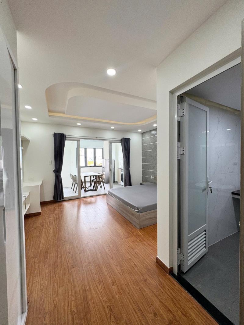 🏡 Căn hộ 1 phòng ngủ máy giặt riêng tách bếp, ban công rộng rãi - hoàng diệu, phú nhuận gần quận 1, 3 sân bay