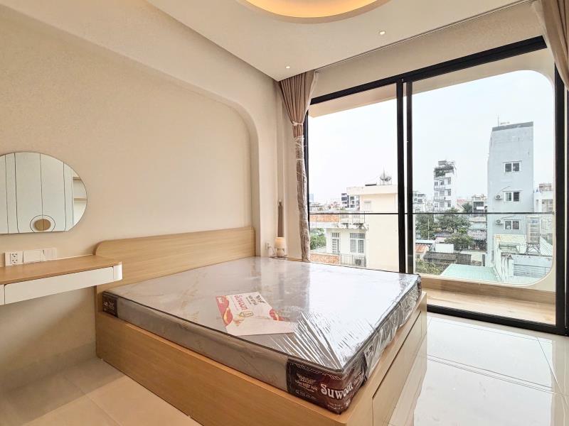 Cho thuê căn hộ dịch vụ 1 phòng ngủ tách biệt cao cấp - khu cư xá ngân hàng, tân thuận, q7 - free gửi xe - Ảnh 2