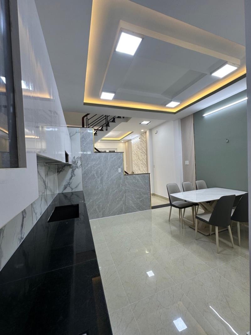 Nhà mới 3 tầng – full nội thất – hẻm 7m – ô tô ngủ trong nhà – 4pn – 5.5 tỷ - Ảnh 2