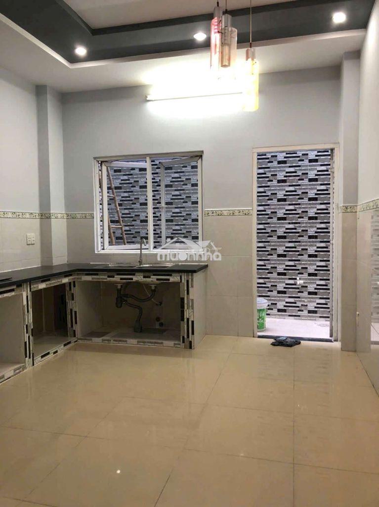Cho thuê nhà 2 lầu, 4pn, 4wc,  hẻm 6m hương lộ 2 . gần bốn xã - Ảnh 3