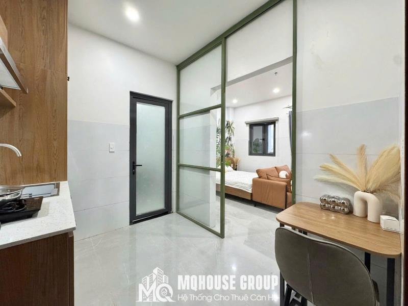 Thuê căn hộ studio 1 phòng ngủ tách bếp có ban công - Ảnh 4