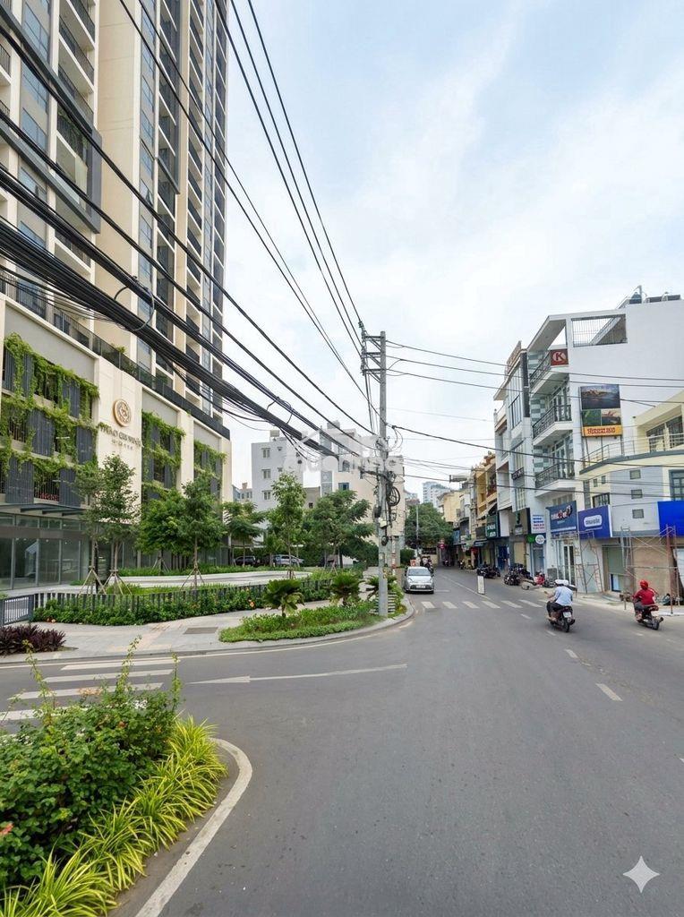Cao thắng q10–ngay hà đô centrosa–2 mặt hẻm–xe hơi đỗ cửa–33m²- 2 tầng