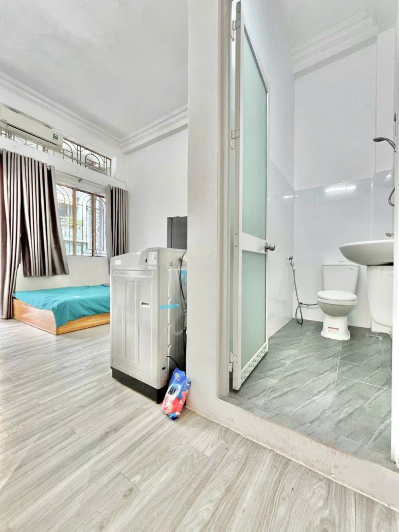 🔥 Cho thuê căn hộ ban công lớn - gần chợ bà chiểu - bùi đình túy - bình thạnh - chỉ 6x - Ảnh 4