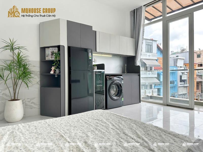 Siêu phẩm! studio ban công thang máy giặt riêng ngay etown