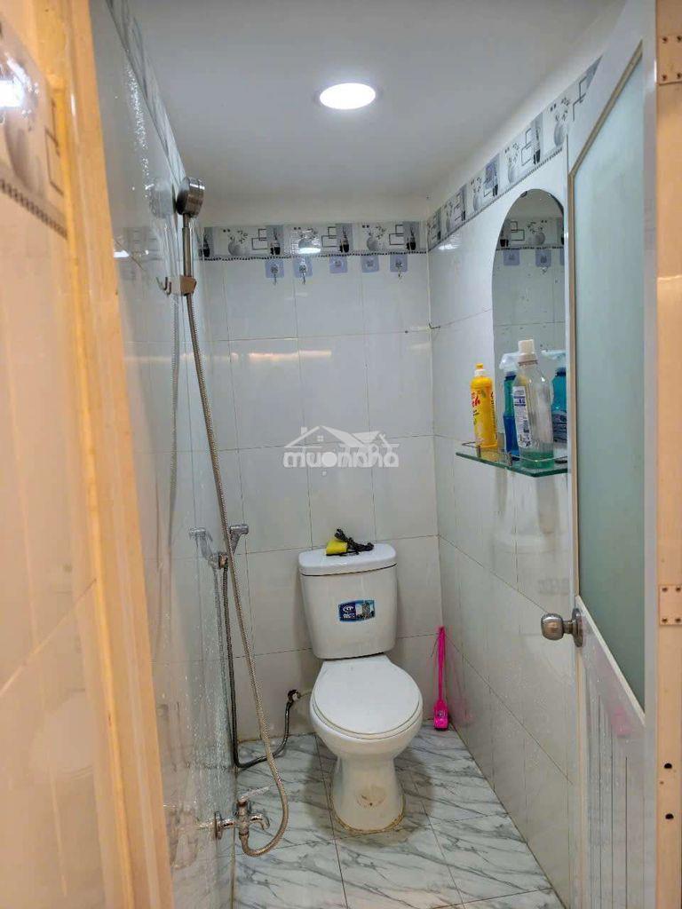 3,2 x6 1 trệt một lầu một lửng nhà bán chính chủ quận 7 - Ảnh 4