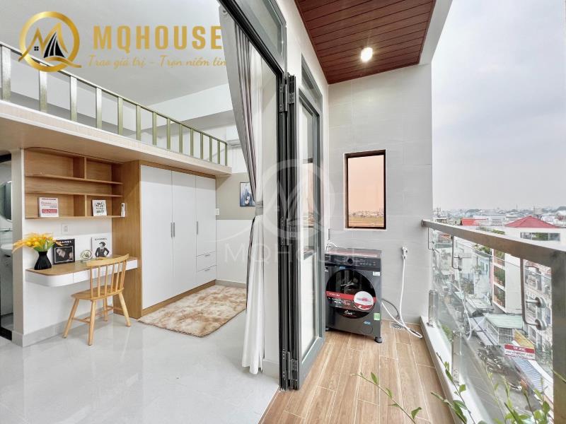 Duplex ban công, mới keng - full nội thất - ngay khu sân bay