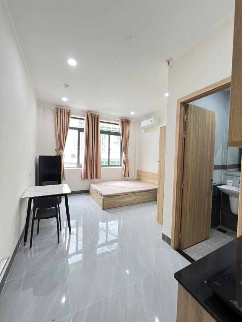 Studio đẹp rộng thoải mái có cửa sổ trời lớn - gần đh văn hiến, học viện hàng không, ngã tư bảy hiền, etown cộng hoà, chợ hoàng hoa thám - Ảnh 2
