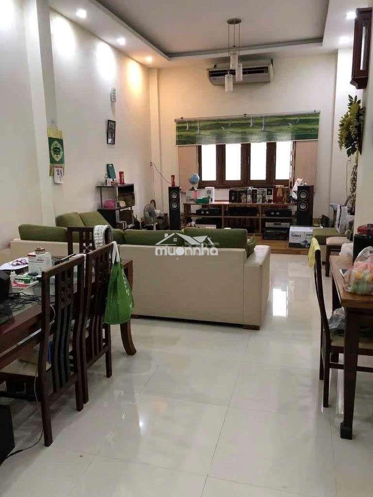 Cho thuê nhà nguyên căn có sân thượng -đào duy từ, q.10 - 2pn 4wc)