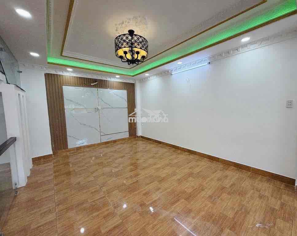 Nhà rộng mới, hẻm xh - dt 4x 18m hàng xanh sát q1, 1trệt 1lầu sân xe - Ảnh 2