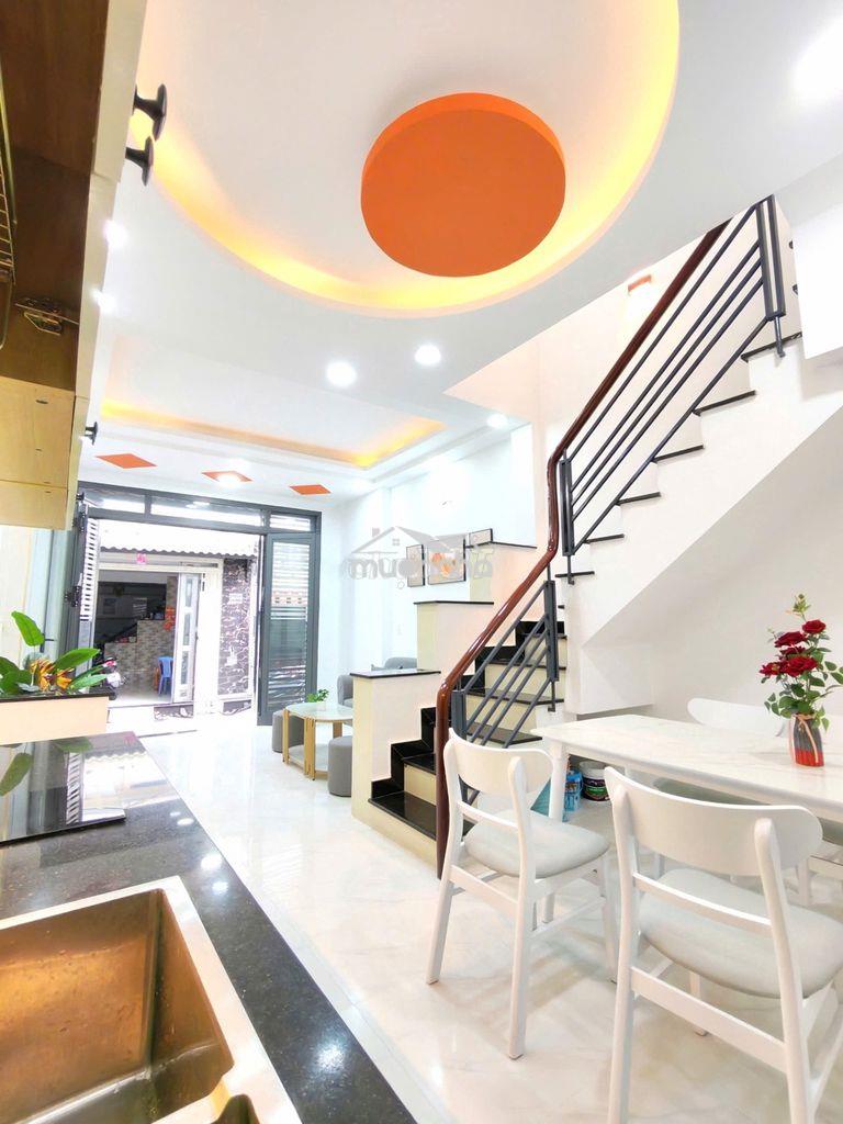 Bán nhà hẻm xe hơi 1 trệt 2 lầu. sân thượng giá chỉ 4.25 tỷ - Ảnh 4