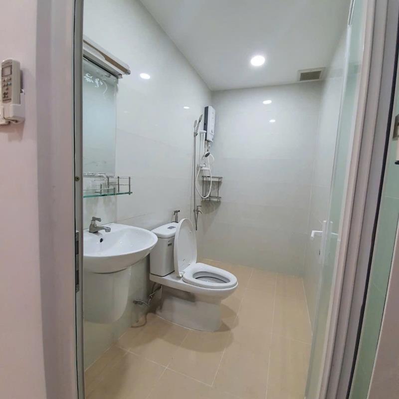 Phòng cửa sổ lớn full nội thất ngay nơ trang long gần chợ bà chiểu - Ảnh 3