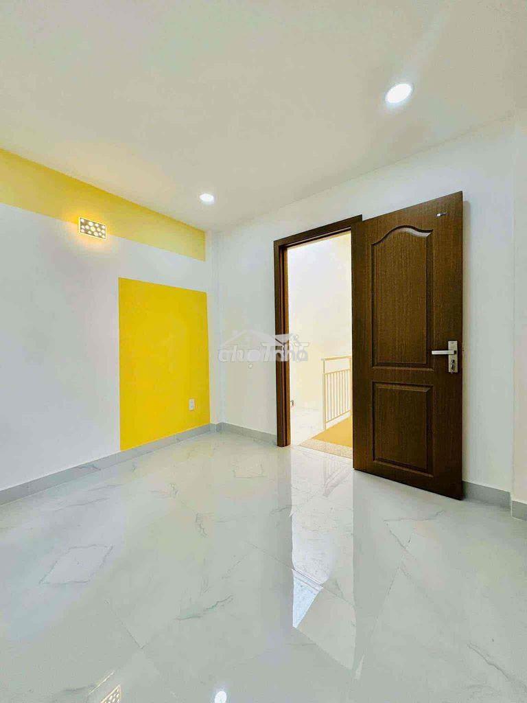Chỉ 2.28tỷ - nhà nhỏ xinh đường 3/2 quận 11 - 3 tầng 15m2