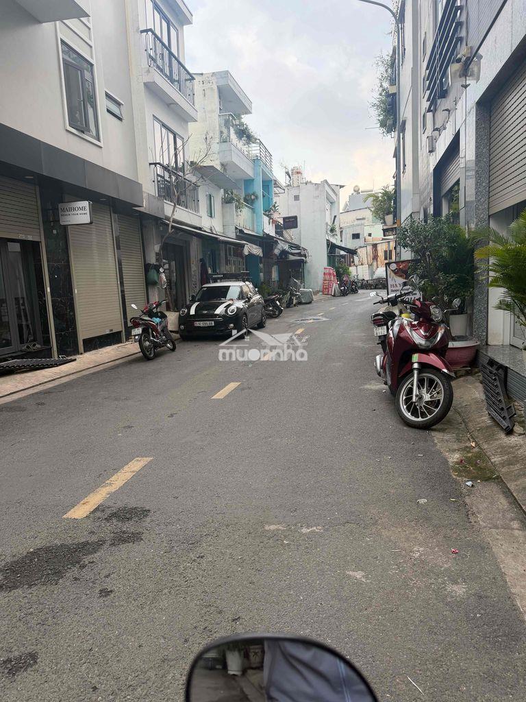 Cho thuê mt diên hồng gần chợ bà chiểu