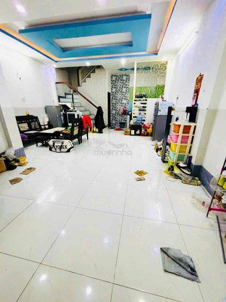 Nhà 4 tầng (4.15 x10m, nở hậu 5.5m), k lộ giới, gần mt p thế hiển p4 - Ảnh 2
