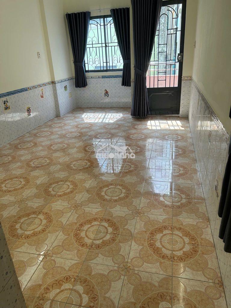 Nhà nguyên căn hẻm xóm đất q11 - Ảnh 2