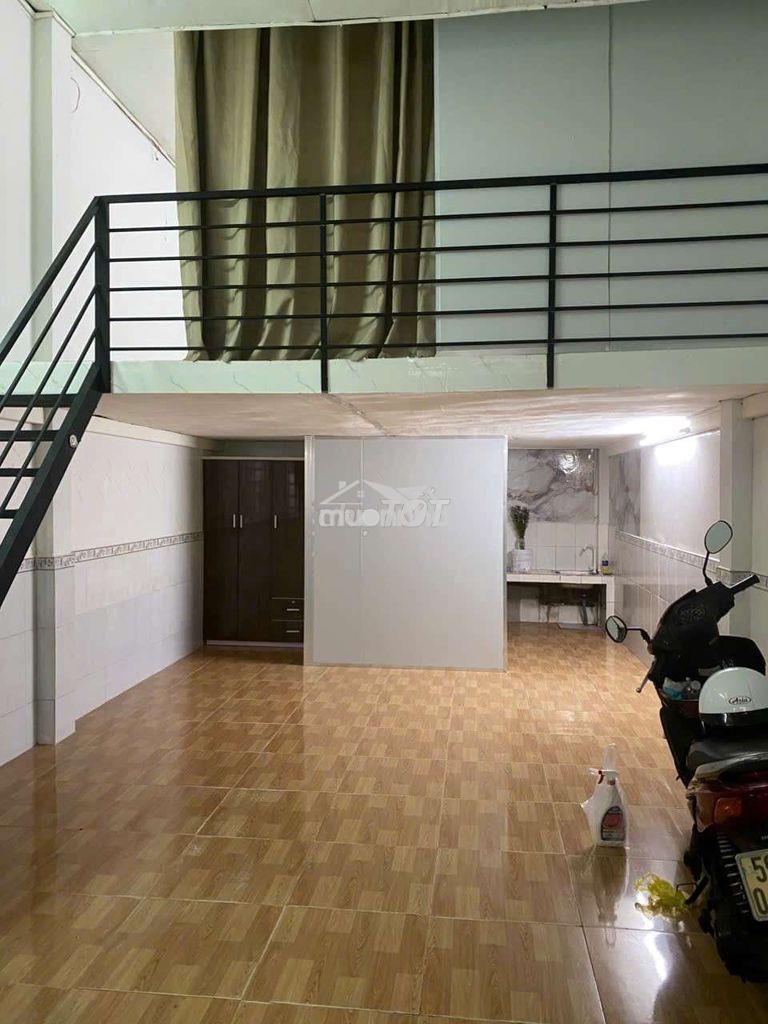 Cho thuê nhà 4 x 10m trệt lửng y hình gần trường học lê lai