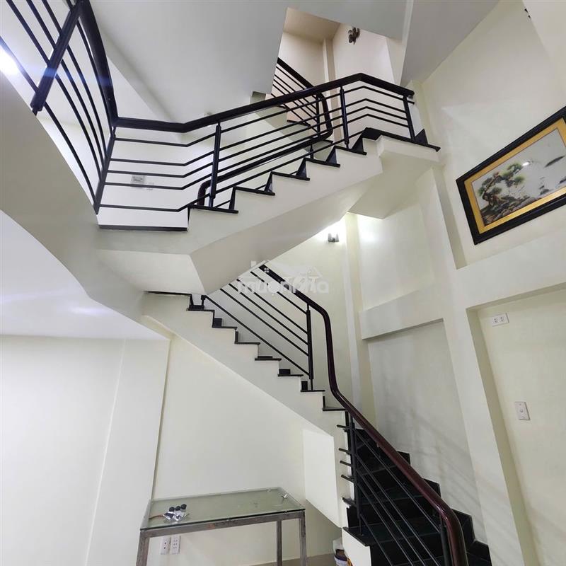 Mình cho thuê nhà hòa hảo, 4 tầng, 6 x 10m, chỉ 12.5tr