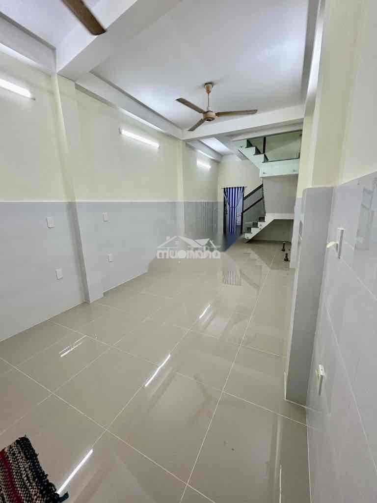 Giá: 8 triệu cho thuê nhà hẻm hà tôn quyền,  phường 4, quận 11 3m x 9m - Ảnh 2