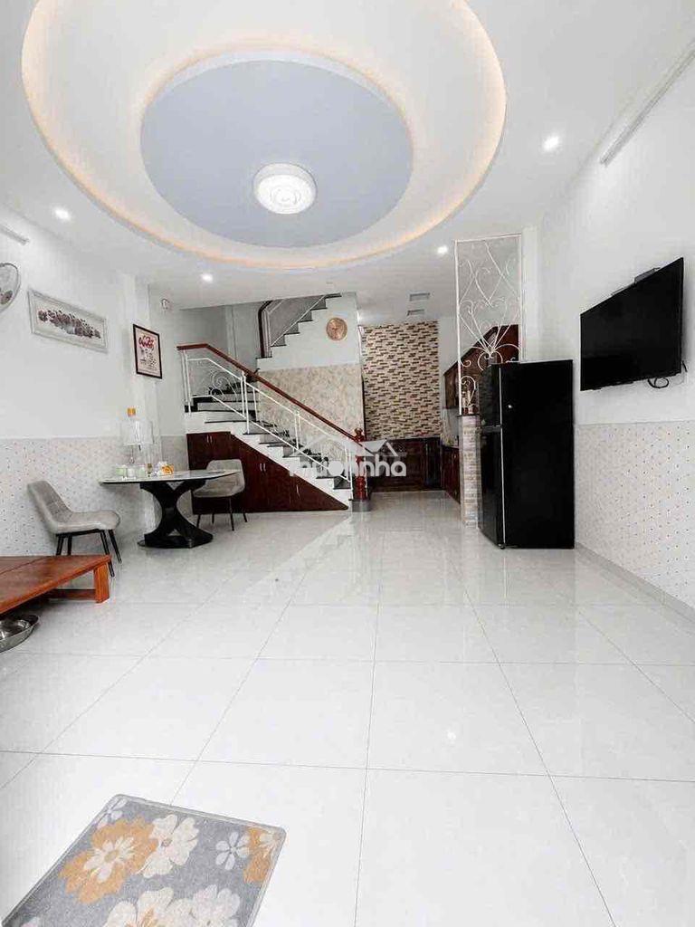 Bán nhà 4 tầng, ngang 5m gần tttm aeon mall p4. q8 - Ảnh 2