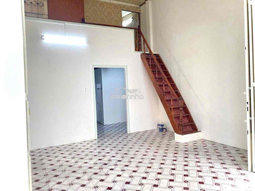 Nhà cho thuê nguyên căn chợ bà chiểu - Ảnh 4