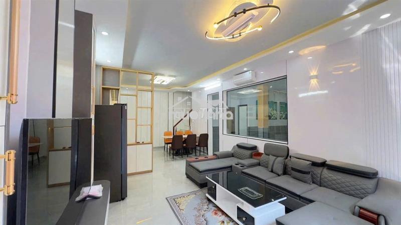 Bề ngang siêu khủng 9m - 7 phòng ngủ - chỉ 15 triệu/tháng