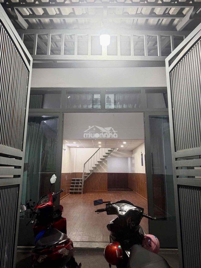 Nhà 2máy lạnh 4x15m 1lửng đúc (2pn 2wc) hẻm 6m tải. khu hương lộ 3