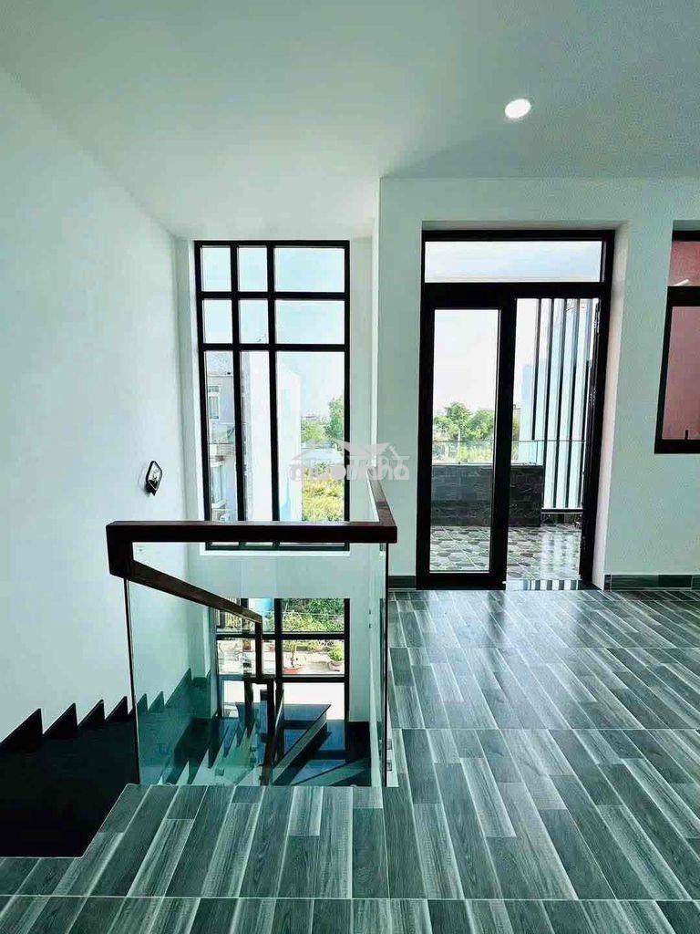 Cho thuê nhà long thuận 3 tầng 3pn3wc phòng thờ sân thượng có máy lạnh - Ảnh 2