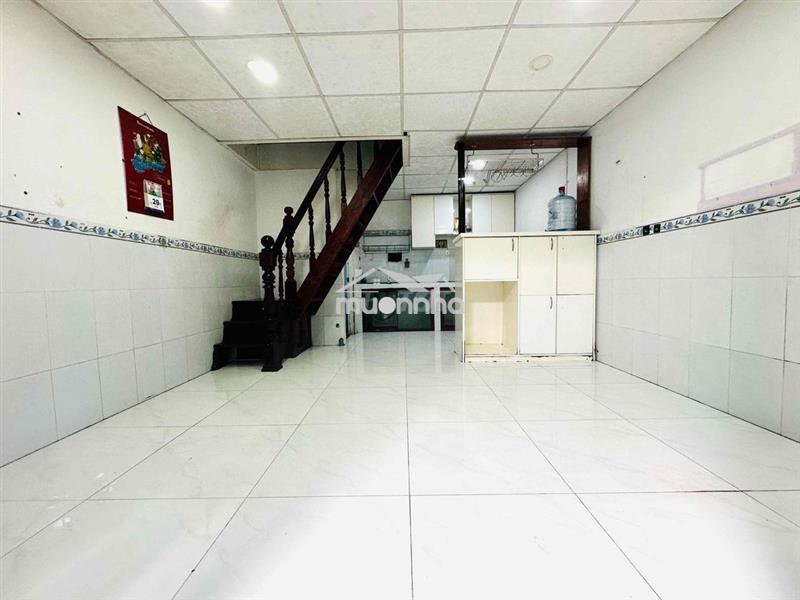 Nhà sát trường mn suka tx38 ngã tư ga q12