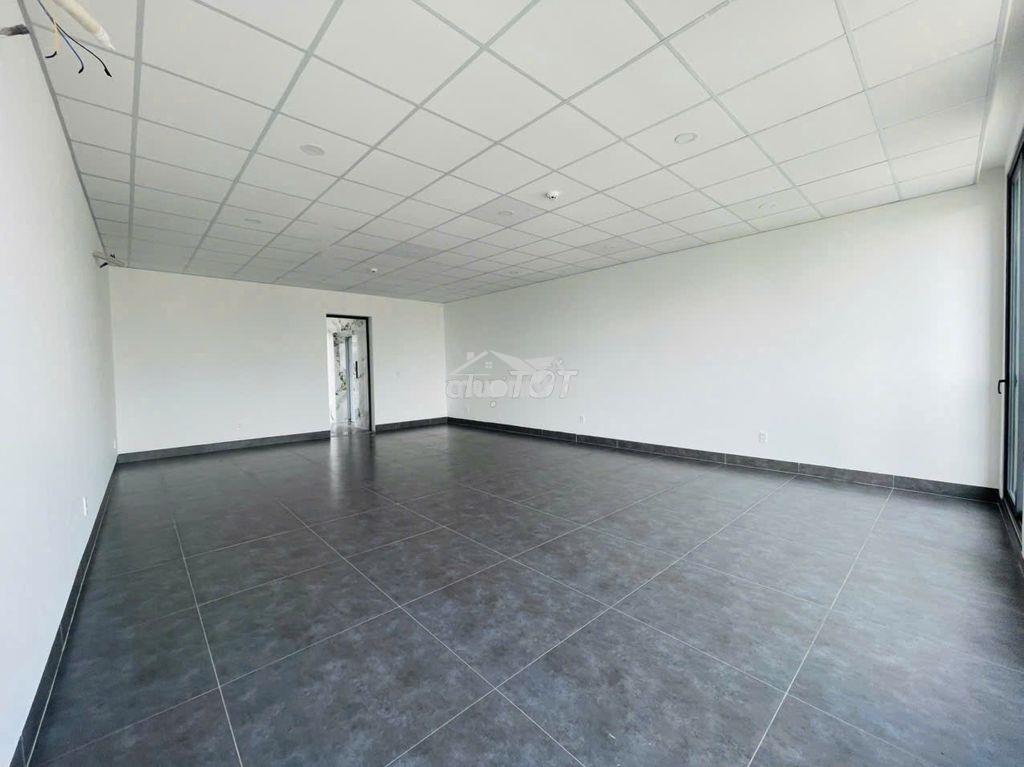 Văn phòng mới ngay chân cầu vượt nhà ga t3 - Ảnh 2
