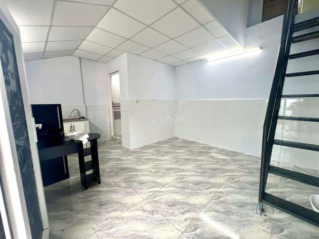 Nhà nguyên căn 1 trệt 1 lầu full nội thất ngay đh bách khoa quận 10 - Ảnh 2