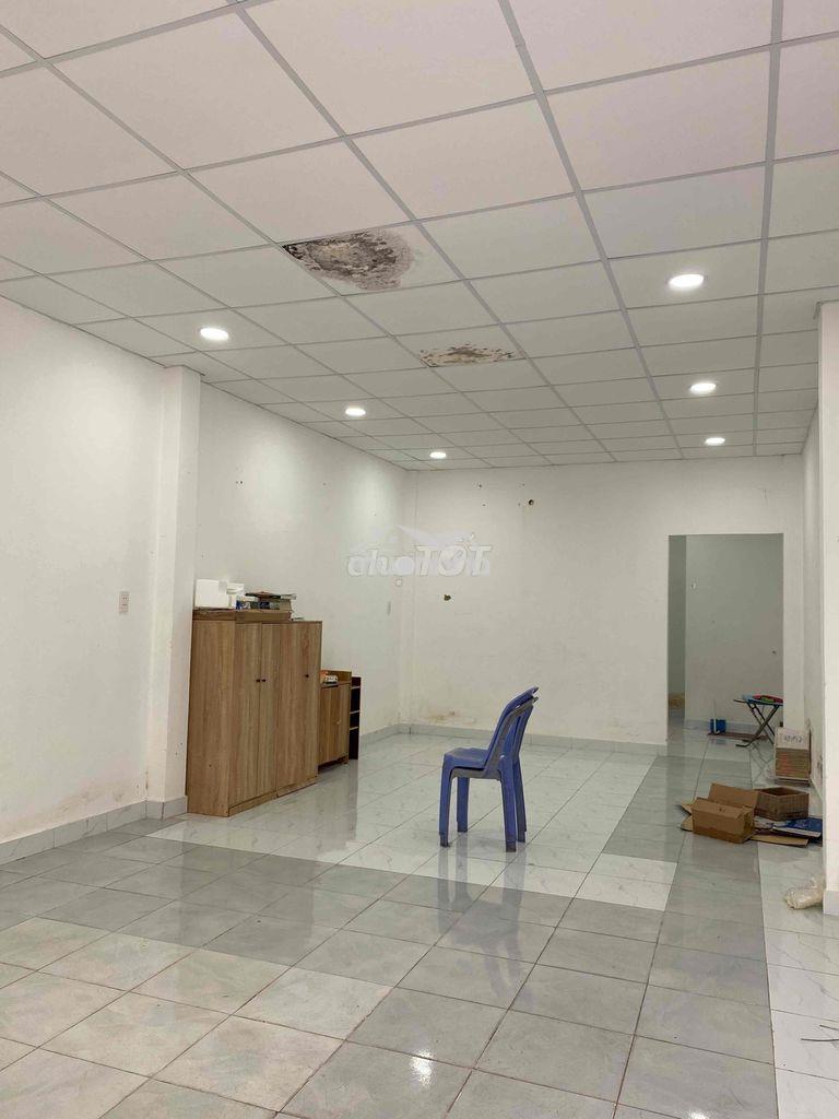 Nhà trống 1050// quang trung cho thuê làm kho - Ảnh 3