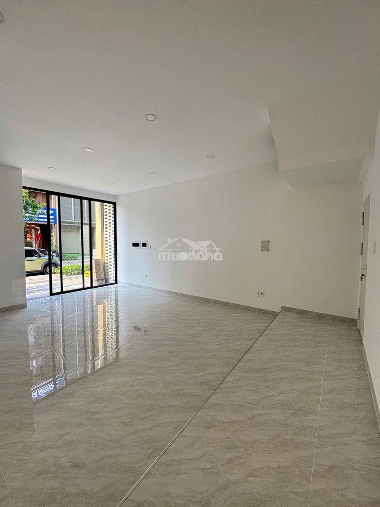 Cho thuê nhà phố soho the global city, 5x19 1 trệt 4 lầu hoàn thiện cb