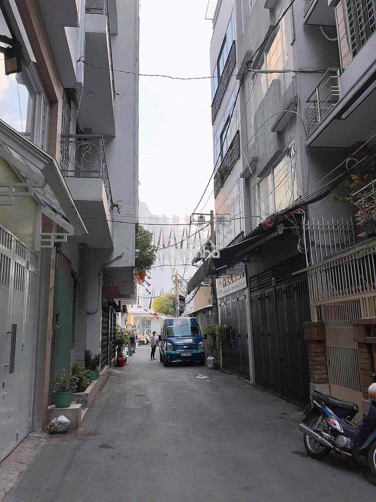 Hồ văn huê 6 x 16m 3 lầu hẻm xe hơi giá chỉ 17.8 triệu/tháng