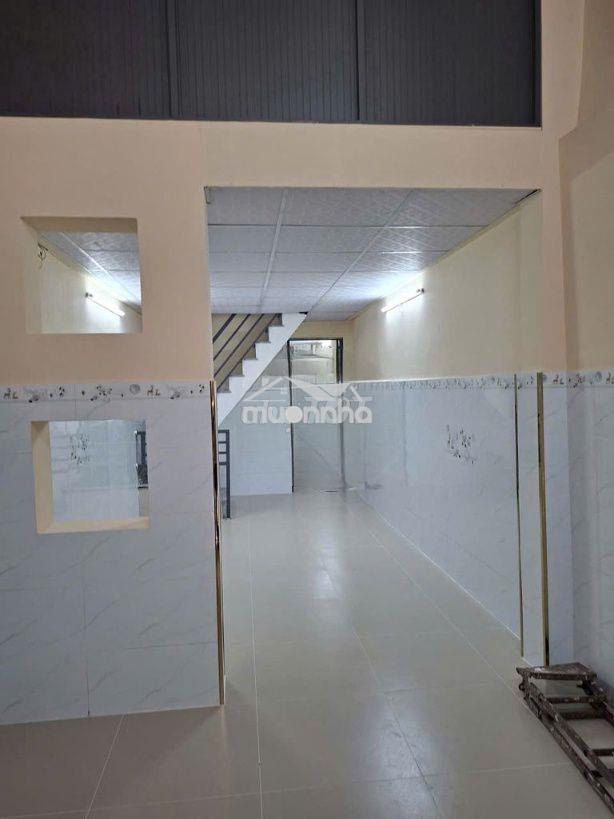 Nhà mới sơn sửa 2pn hẻm xe hơi cmt8 - Ảnh 2