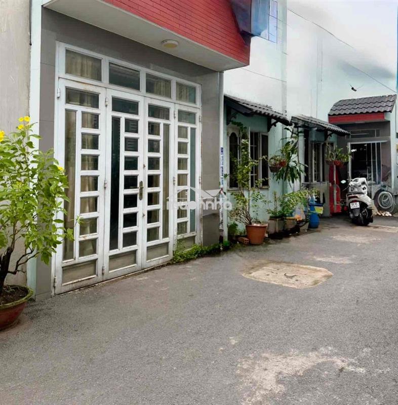 Hẻm xe hơi nhà hiệp bình. ql13. 5.35tỷ. sổ hồng riêng