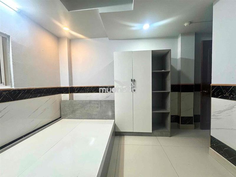 Pass phòng có việc về quê