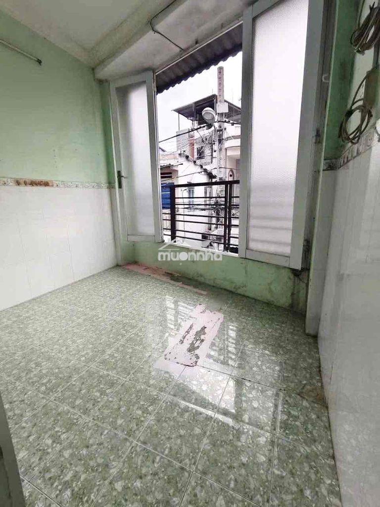 Nhà 2 tầng 3.3x6m giá 5tr500 nhanh mới kịp - Ảnh 3