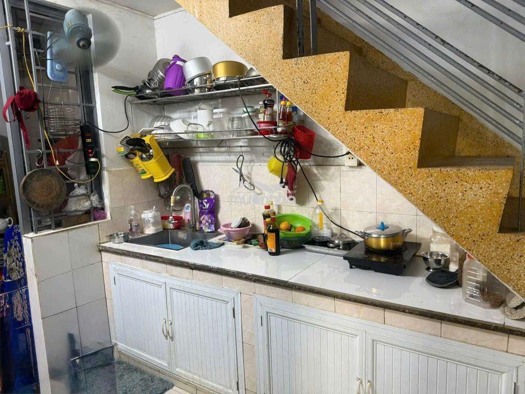 Bán căn hộ 2 phòng ngủ, tầng trệt thích hợp kinh doanh - Ảnh 2