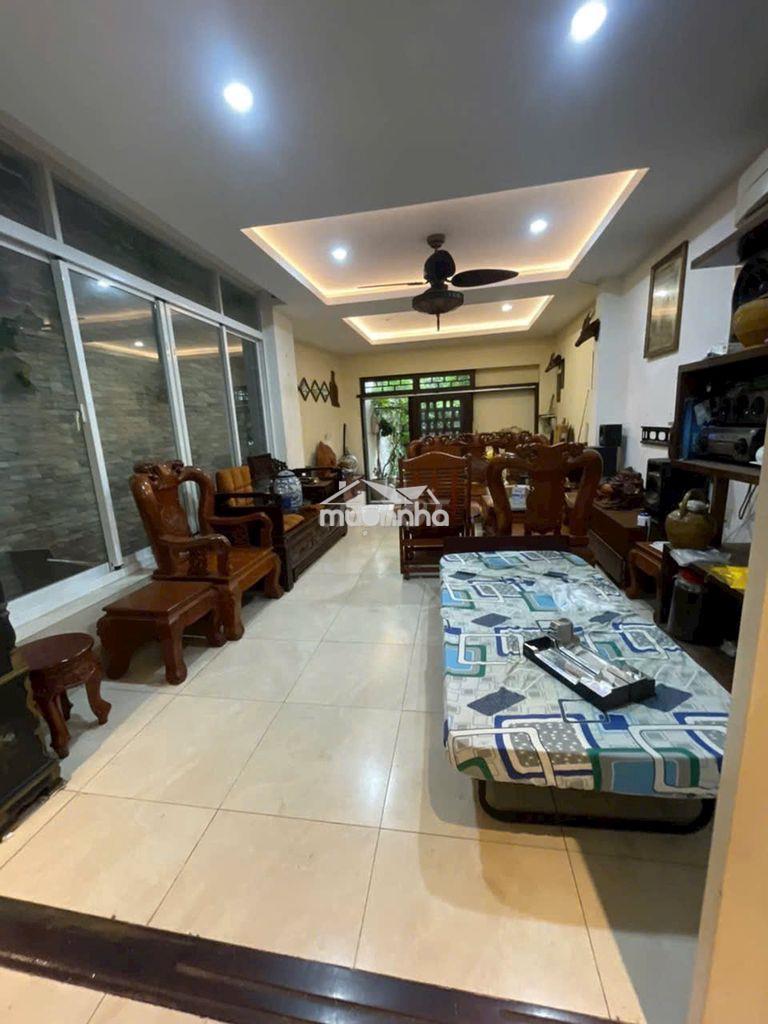 Quận 4 - hẻm tôn thất thuyết - 4.4 x 19.7 - 3 tầng nở hậu - 10tỷ9
