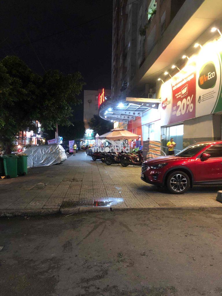 Căn hộ tầng 11 - có thang máy - chung cư bàu cát 2 - 2 phòng ngủ