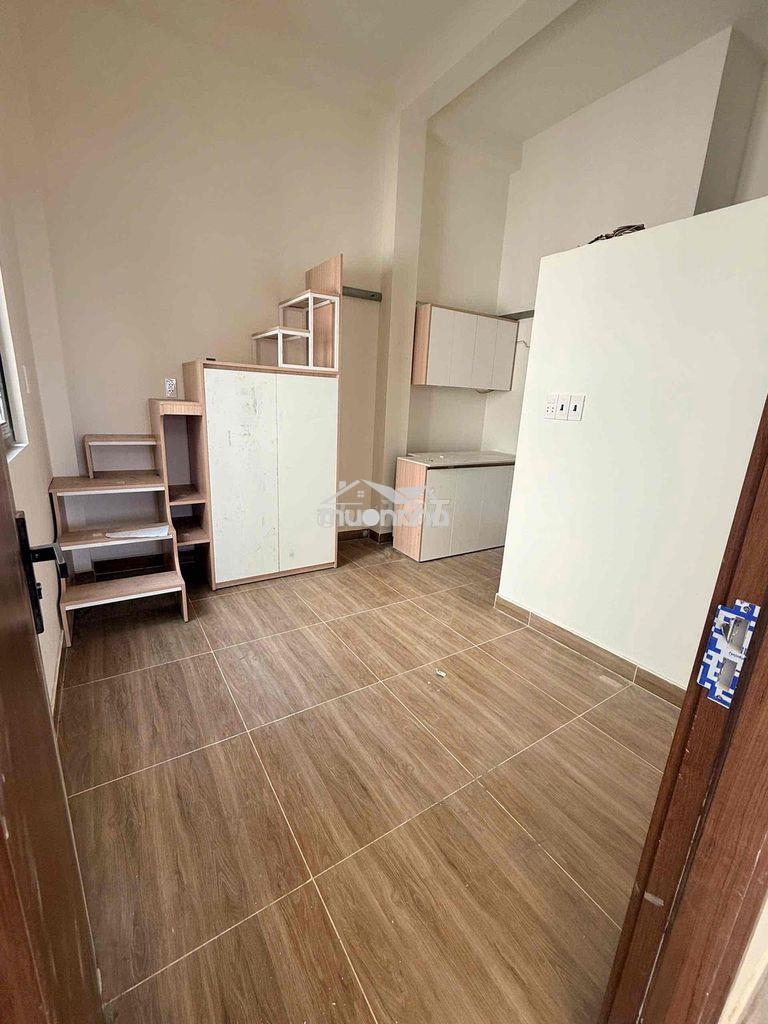 Nhà mới đang hoàn thiện ở hàng tre giáp lê văn việt q9 gần vihome q9 - Ảnh 2