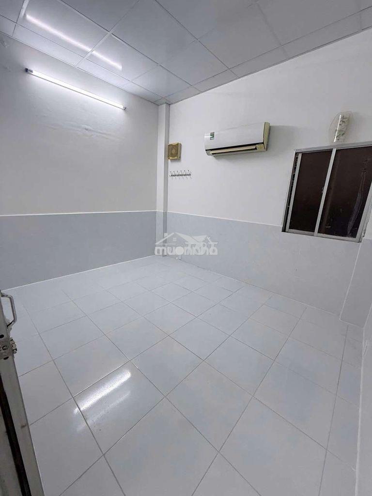 Nhà thuê hẻm khu cư xá ngân hàng cấp 4 có 2pn dt100m²