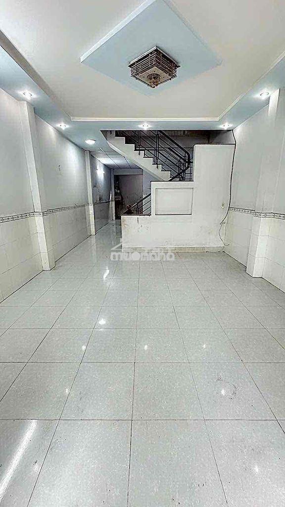 Nhà [ 4,5 x 18] 1 lầu 2pn,2wc ,hẻm 5m thông ,lk 5-6 ,bình tân