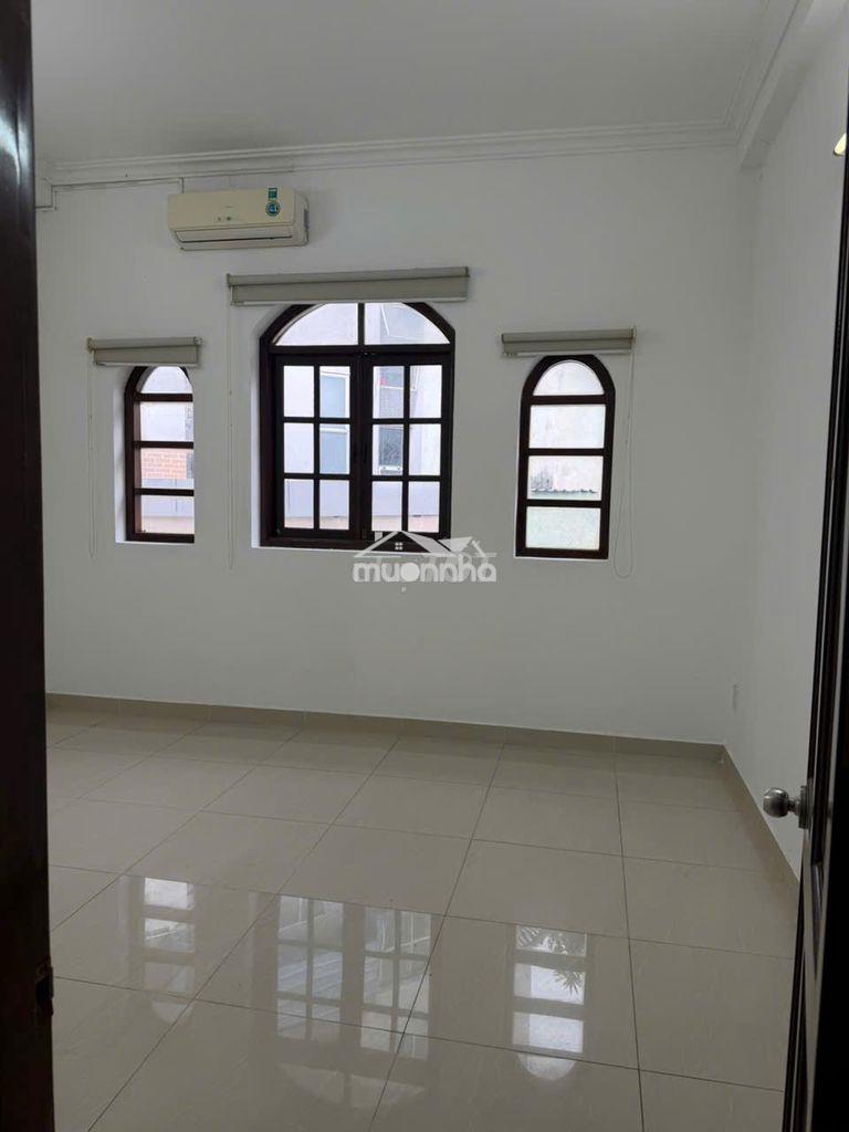 Nhà mới rộng rãi 120m2 gần mt cmt8 - Ảnh 4