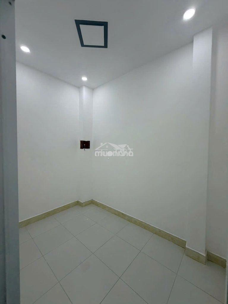 Nhà nguyên căn cho thuê hẻm vũ huy tấn, 1 trệt 1 lầu, 2pn giá 13tr/th - Ảnh 2
