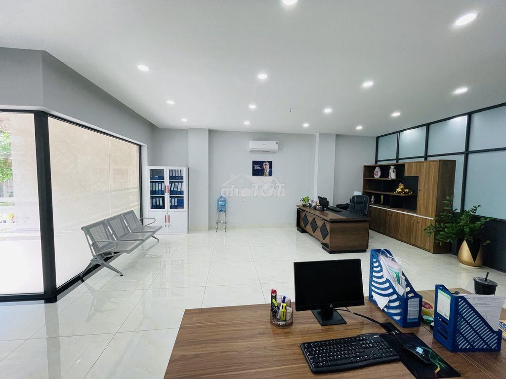 Cho thuê tầng trệt 7x20m - ngăn sẵn vách kính cường lực - Ảnh 2