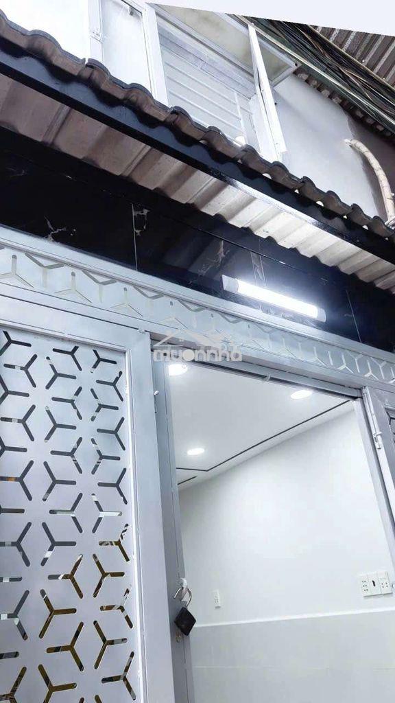 Bán nhà nhỏ mới xây hẻm thẳng xinh xinh cách nguyễn thị thập 15m